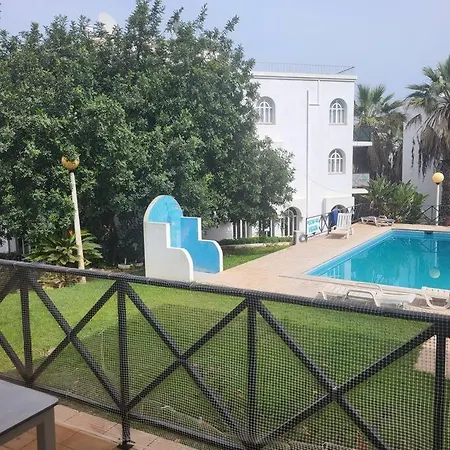 Garden Pool Algarve
